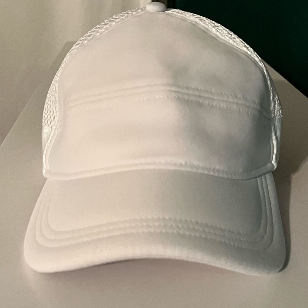 Lululemon hat. White. Adjustable.